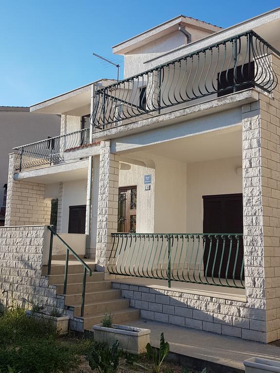 Ante Apartments Duće エクステリア 写真