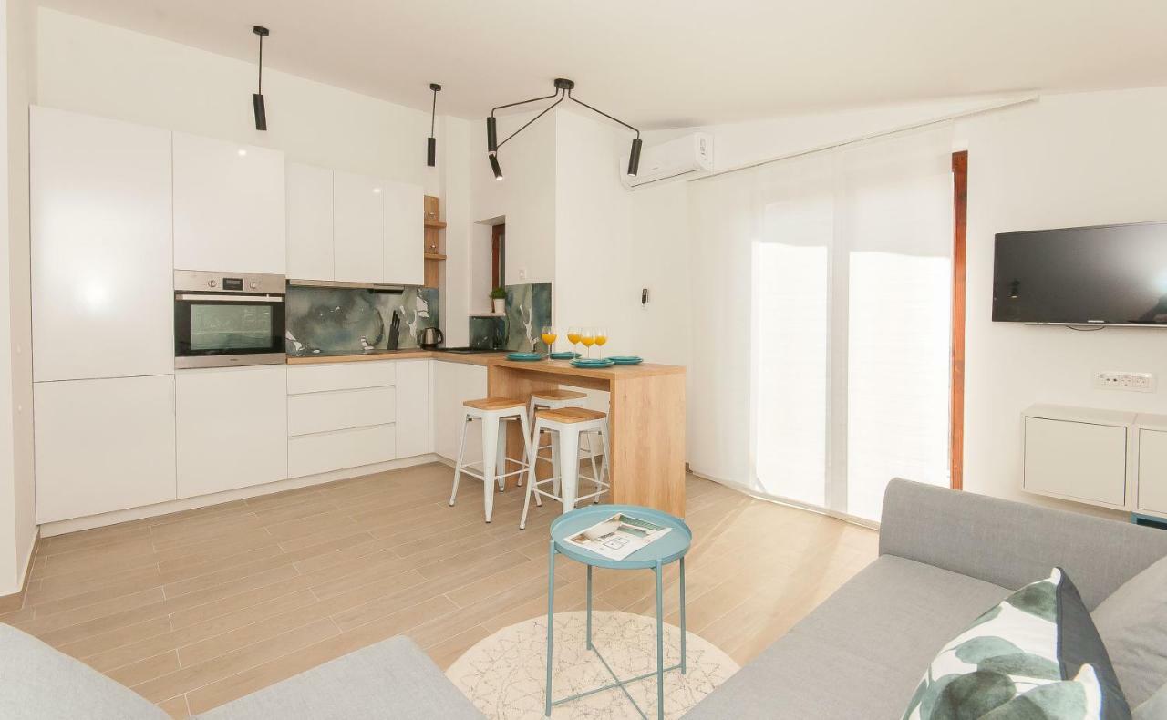 Ante Apartments Duće エクステリア 写真