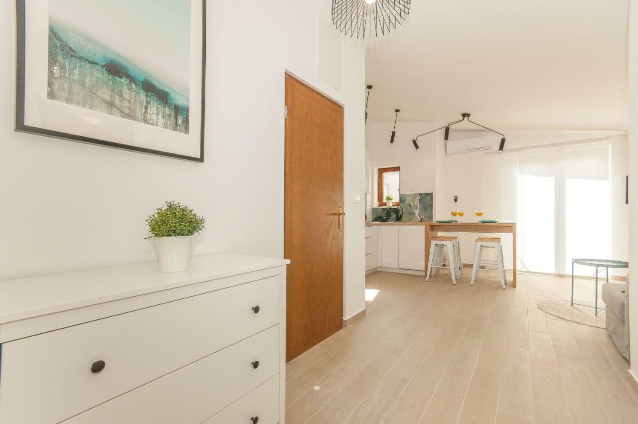 Ante Apartments Duće エクステリア 写真